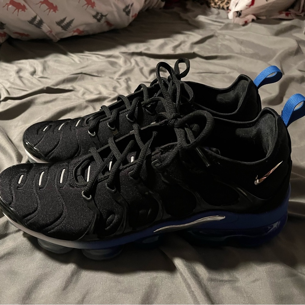Mens Nike air max sneakers brand new